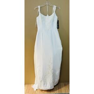 David’s Bridal Signature Collection Size 14